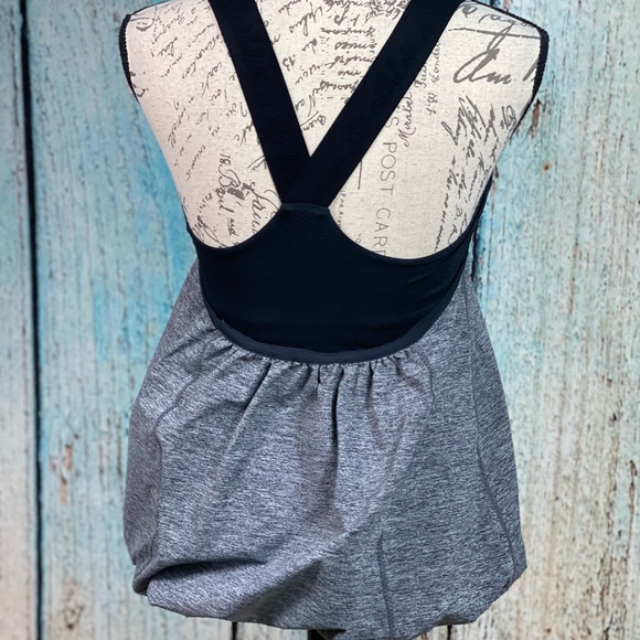 SOLD LULULEMON Static Gray Black Awareness Bubble Tank - Picture 10 of 12